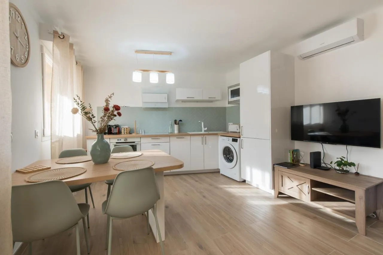Le Med - Apartment T2 Confort - Proche Plage - Clim - Parking Prive La Ciotat