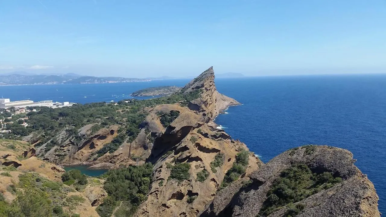 Le Med - Apartment T2 Confort - Proche Plage - Clim - Parking Prive La Ciotat
